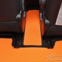 Двухслойные коврики EVA на Toyota Sienta II пр.руль (2015->)